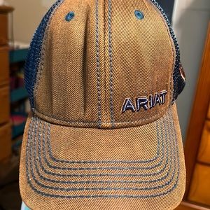 Artist hat